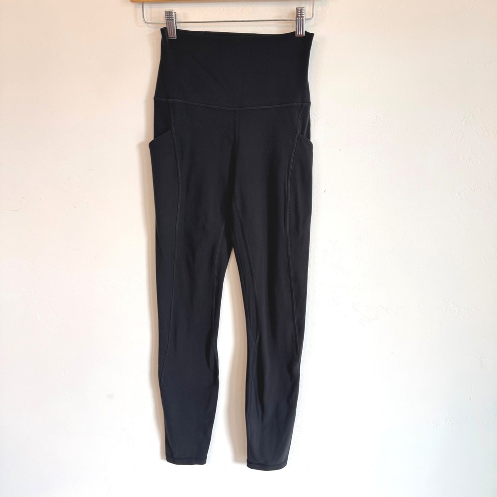 Lululemon Leggings Size 4 Black High Rise Side Pockets 25" Athleisure Yoga